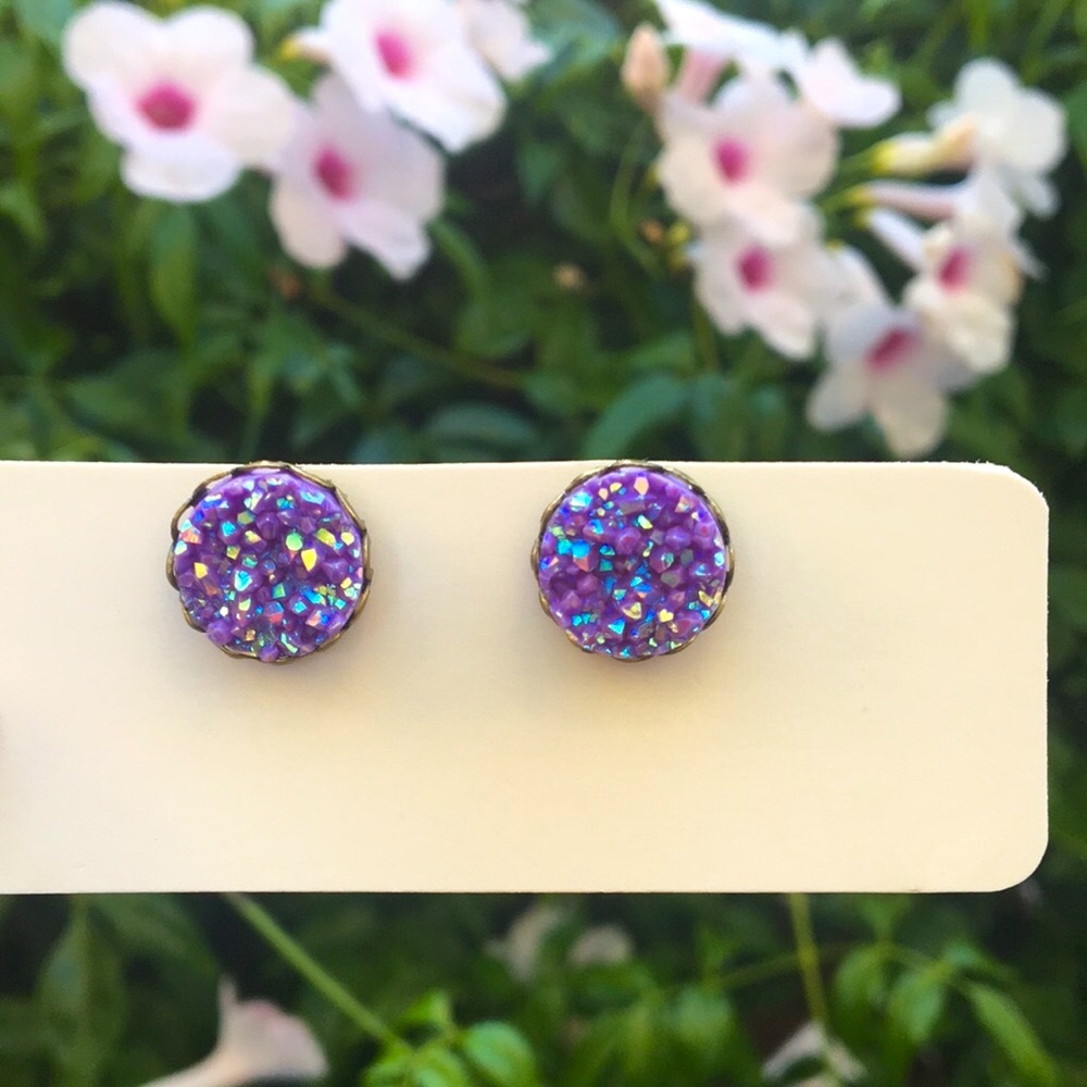 Iridescent Lilac Aurora Borealis Druzy + Antique Brass Filigree Earrings - Picture 9 of 9